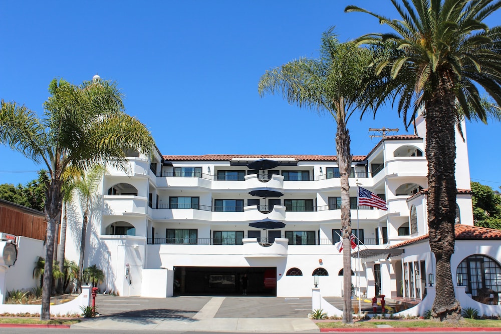 The Surfbreak Hotel - photo 28