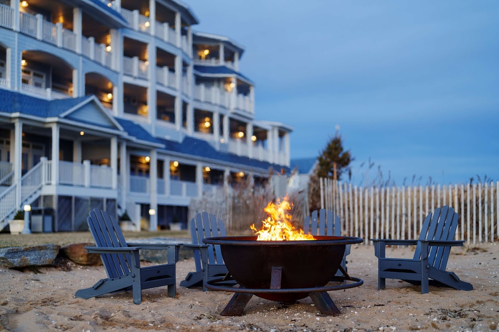 Madison Beach Hotel - photo 97