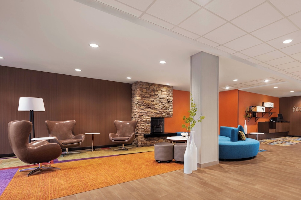 Fairfield Inn & Suites by Marriott Charlottesville Downtown University Area in Charlottesville, United States