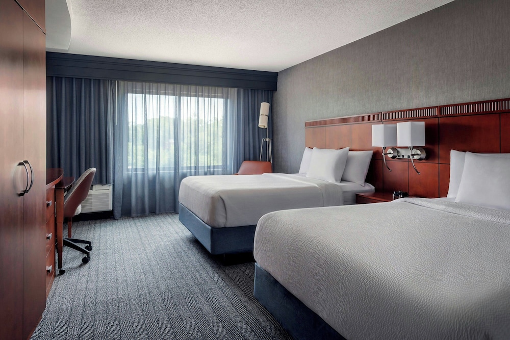 Courtyard by Marriott Paramus - photo 2