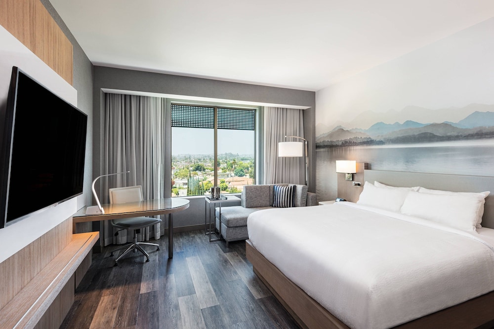 Courtyard by Marriott Los Angeles Monterey Park - photo 10