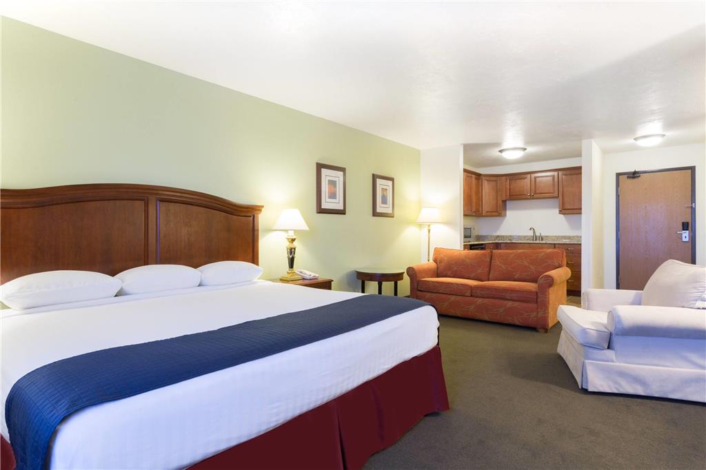 Super 8 by Wyndham Montpelier - photo 12