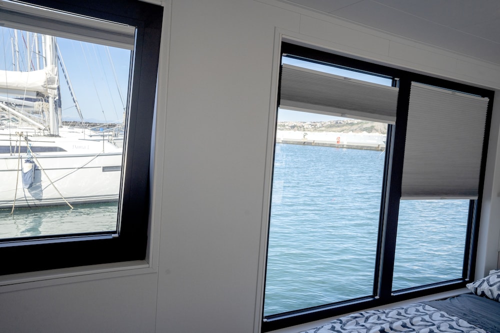 Almalo Floating House Case galleggianti — 4-Star Luxury Hotel in Procida, Italy