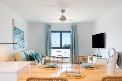 Villa Arosa — 4-Star Luxury Hotel in Playa Blanca, Spain