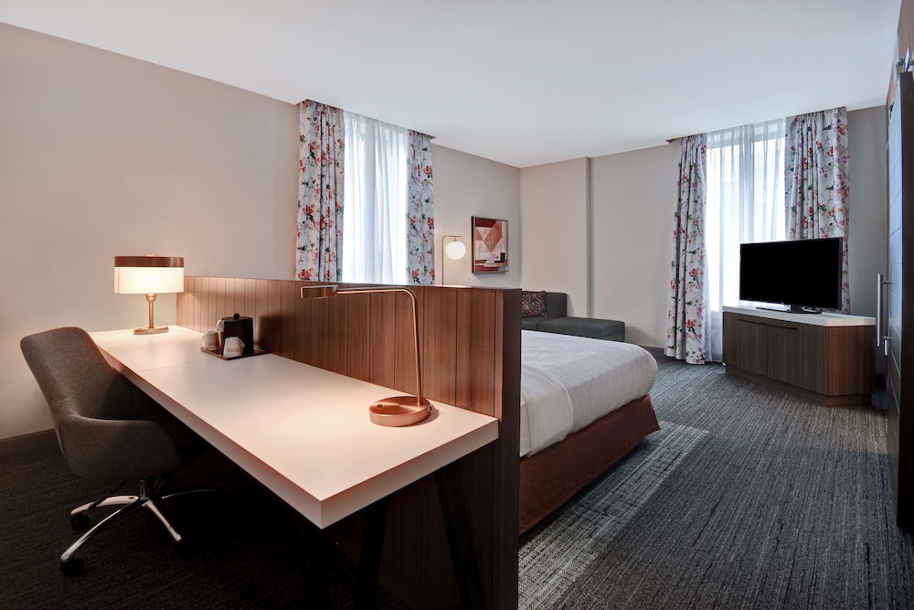 Hilton Garden Inn Kalamazoo - photo 21