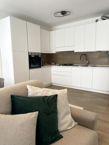 2612 House Piano Terra Garage E Wi Fi — 4-Star Luxury Hotel in Verona, Italy