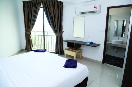 Marina Heights Resort — Lumut — photo 5