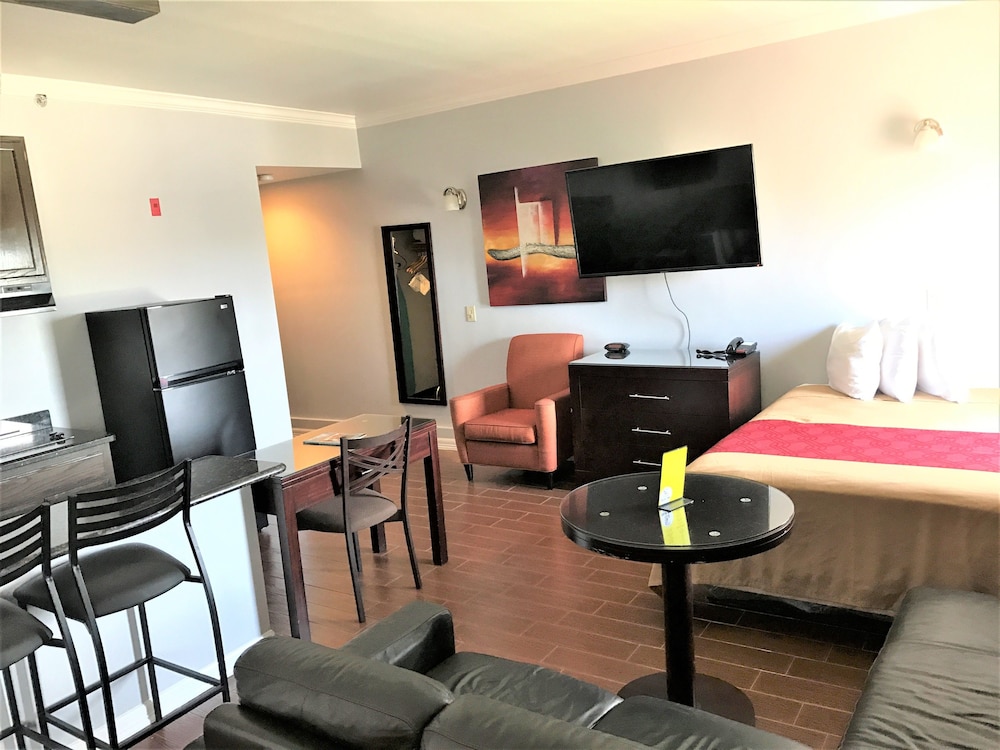Blue Bay Inn & Suites - photo 34