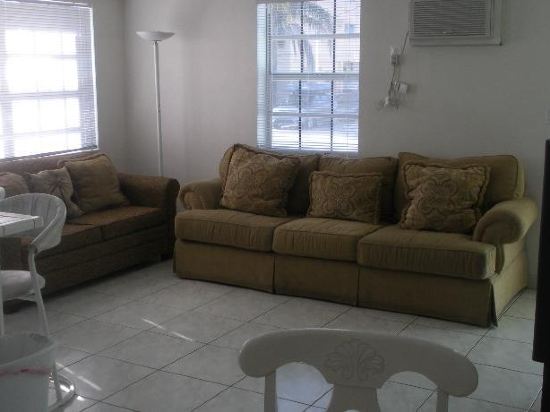 Hollywood Beach Inn - photo 2