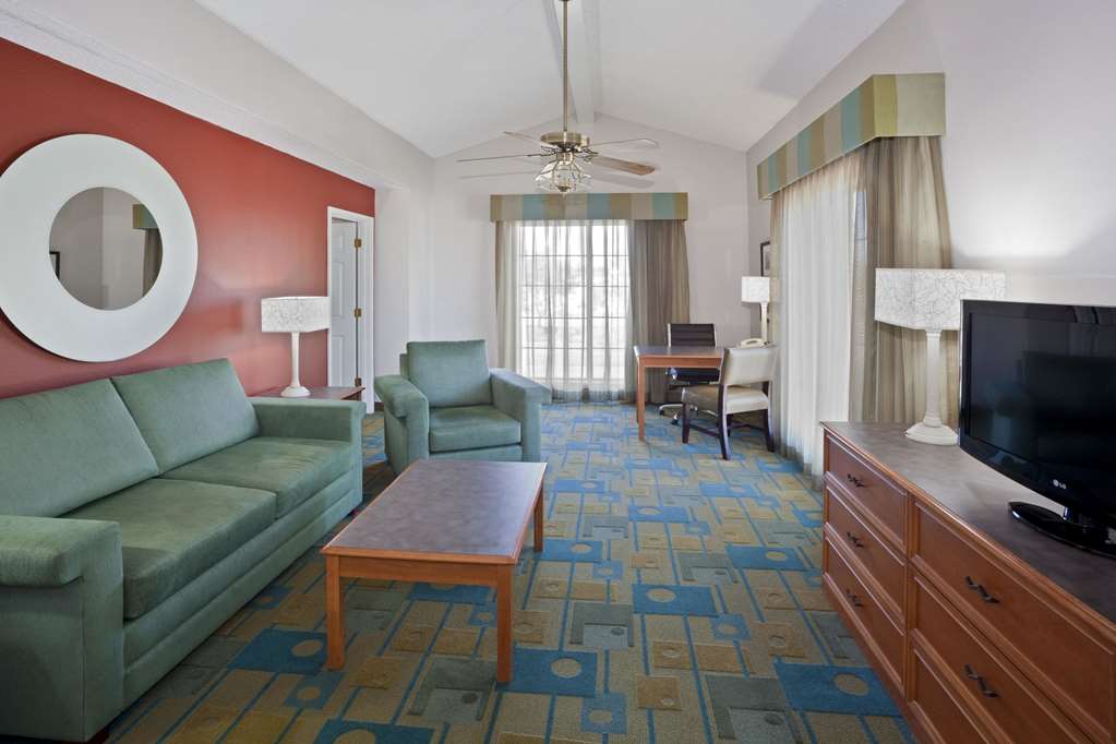 La Quinta Inn by Wyndham Phoenix Sky Harbor Airport - photo 33