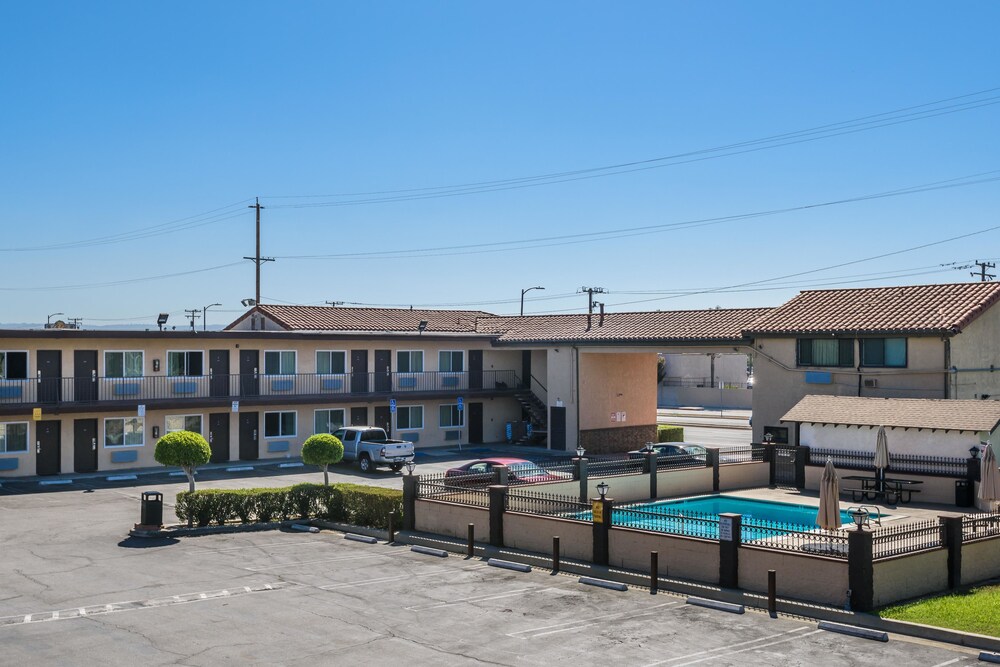 Sea Rock Inn Los Angeles - photo 34