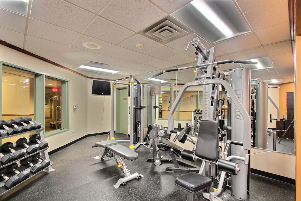 Comfort Suites Milwaukee Airport - photo 41