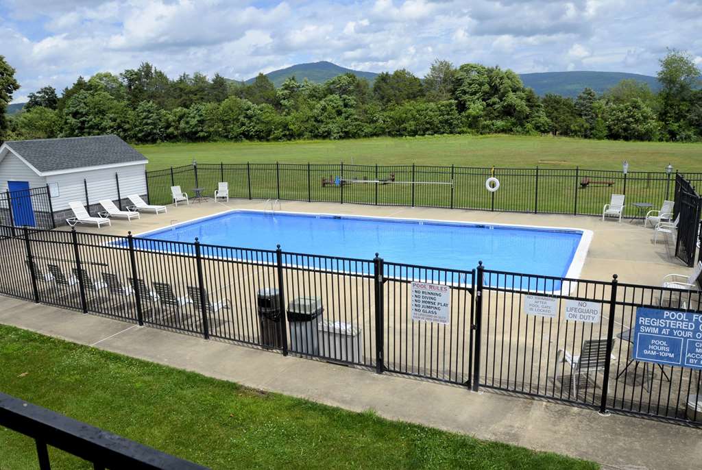 Days Inn by Wyndham Luray Shenandoah - photo 5