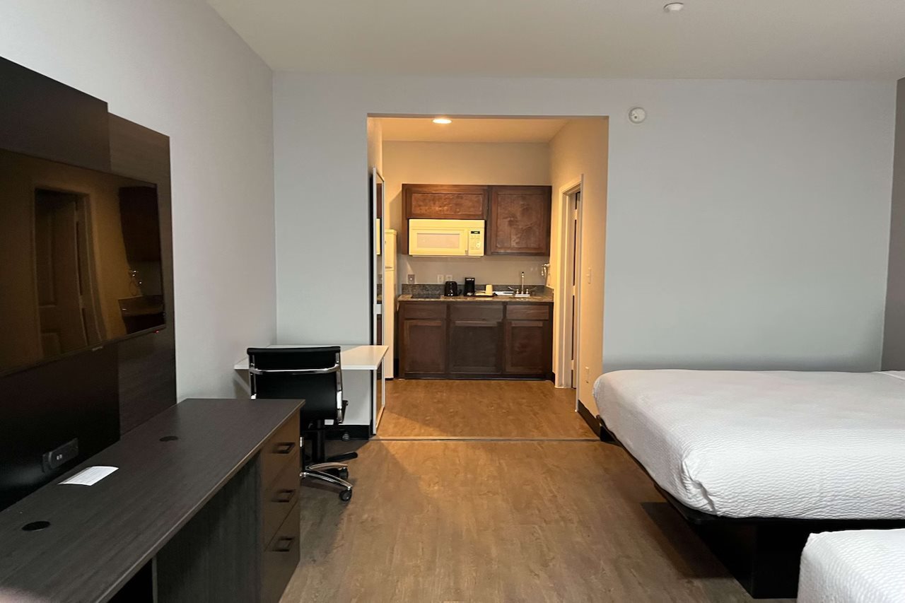 Days Inn & Suites by Wyndham Gonzales TX - photo 15