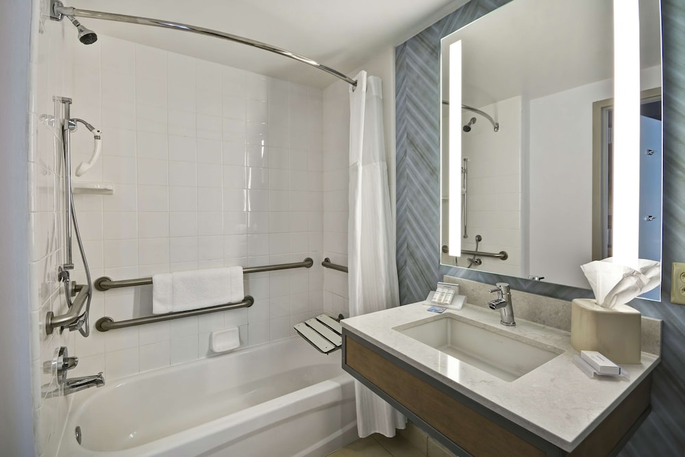 Hilton Garden Inn Panama City - photo 40
