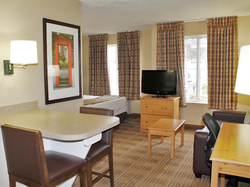 Extended Stay America Suites Chicago Schaumburg Conv Center - photo 19