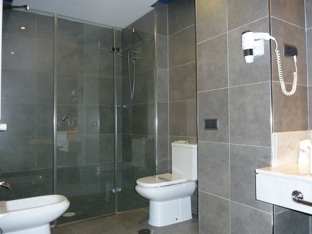Hotel Puerta De Alcala — Alcala De Henares — photo 3