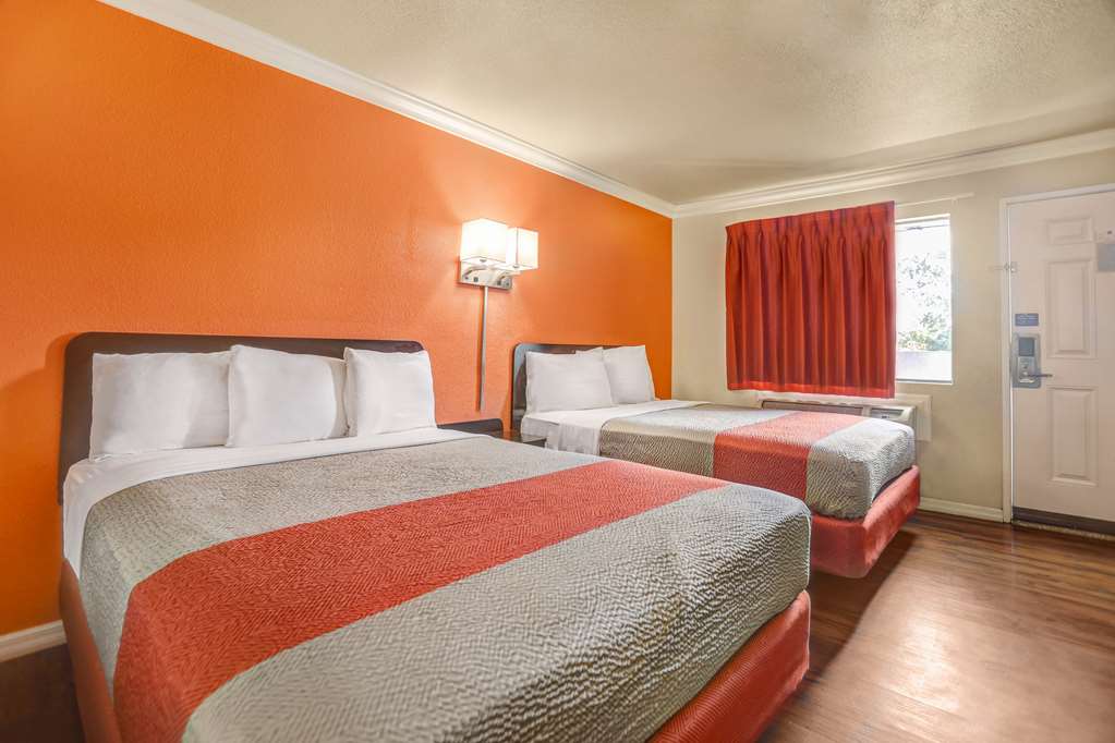 Motel 6 Fresno CA Belmont Ave - photo 19
