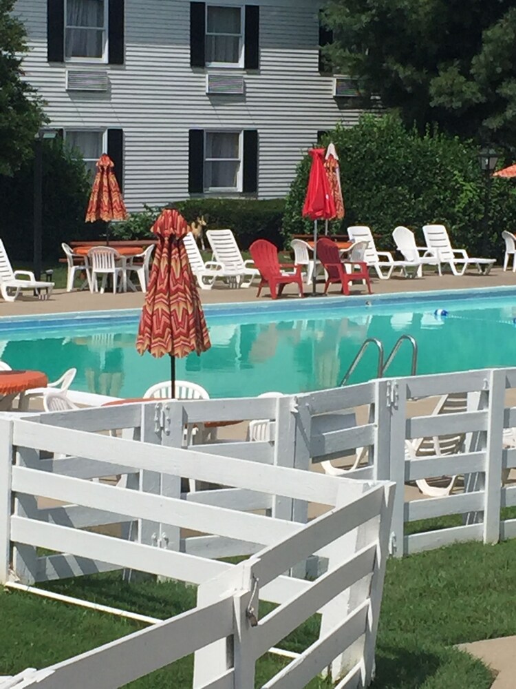 Breckinridge Inn - photo 14