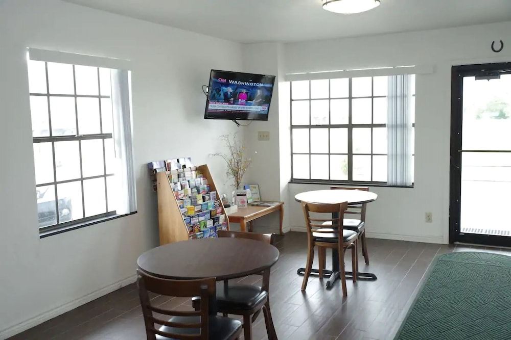 Motel 6 Giddings TX - photo 19