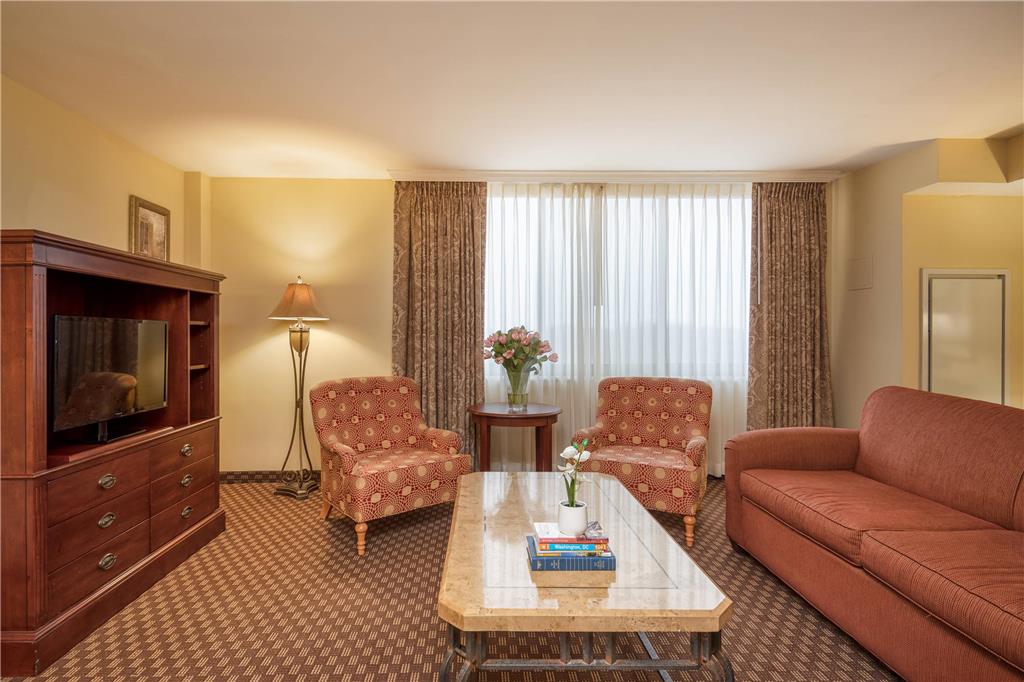 Arlington Court Suites a Clarion Collection Hotel - photo 48