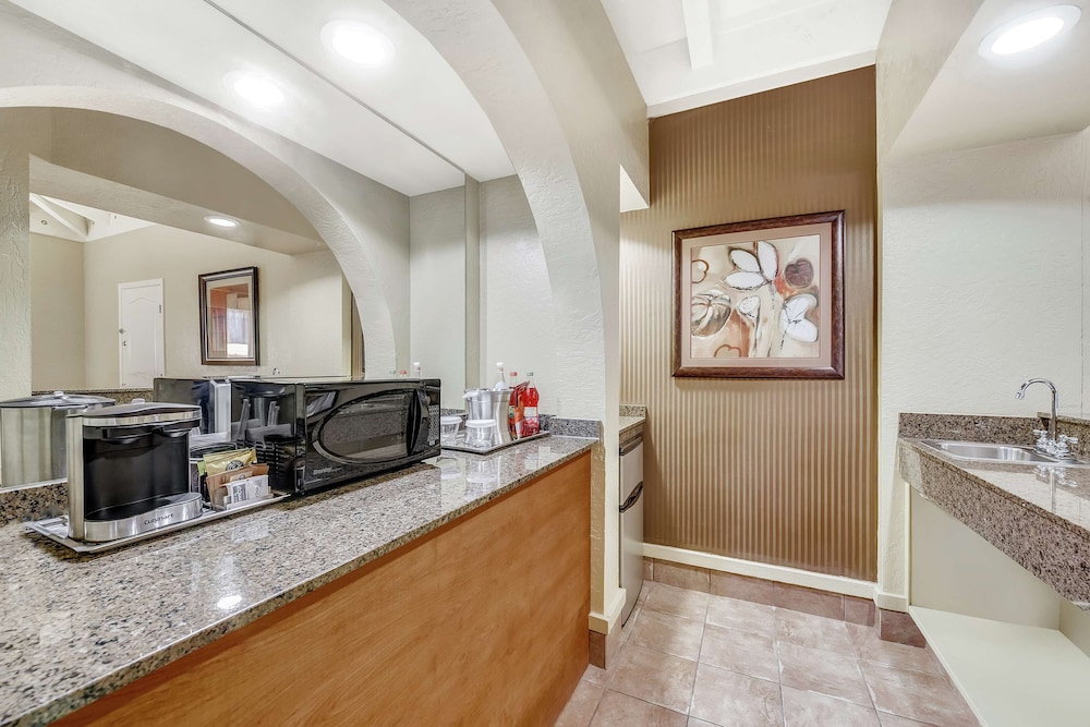 Hilton Phoenix Tapatio Cliffs Resort - photo 25