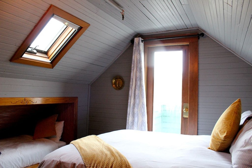 Shelburne Hotel - photo 30