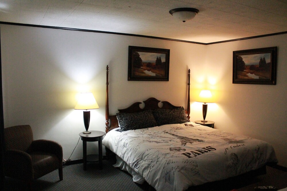 Fiesta City Motel - photo 9