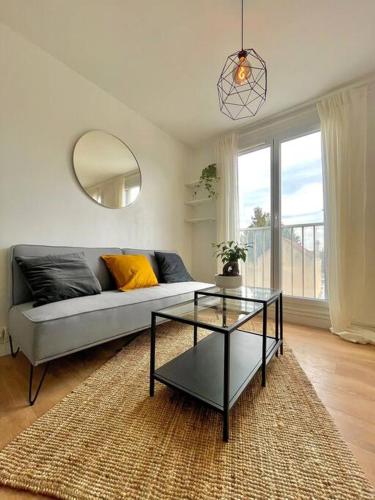 Superbe Studio Avec Parking Gratuit Sur Place — hotel near Paris-Orly Airport