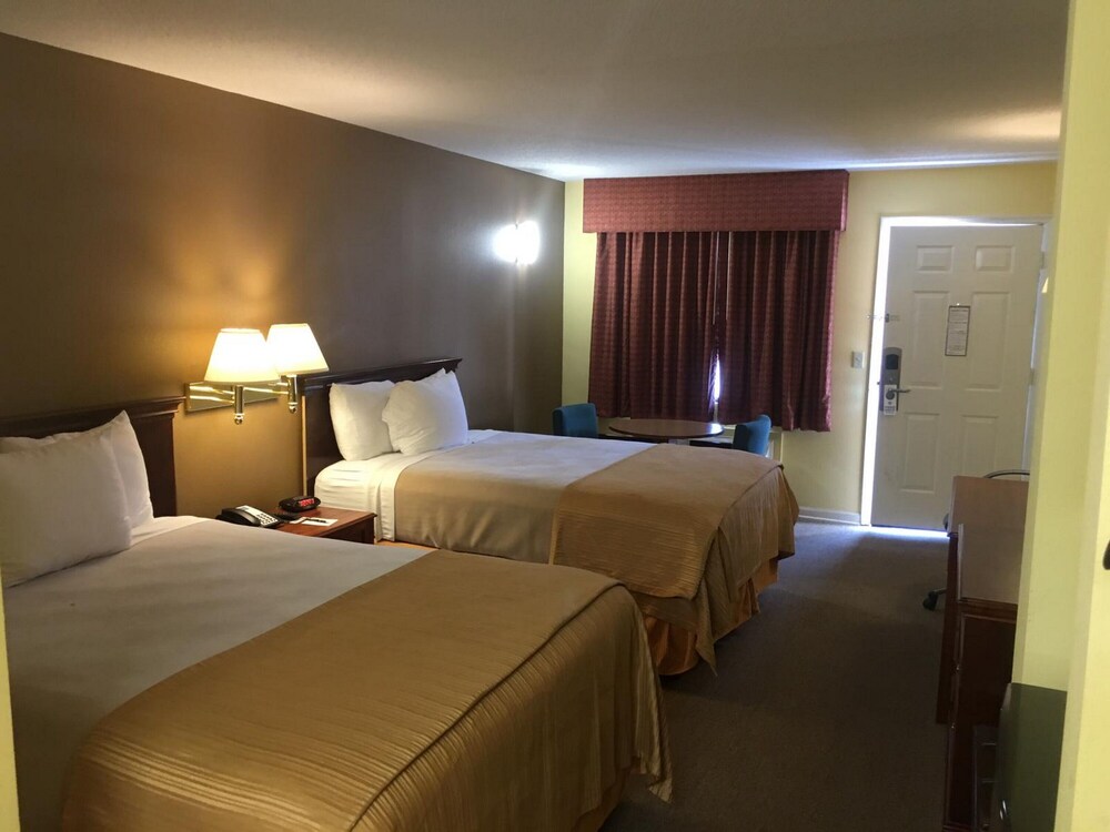 Loyalty Inn Hawkinsville - photo 5