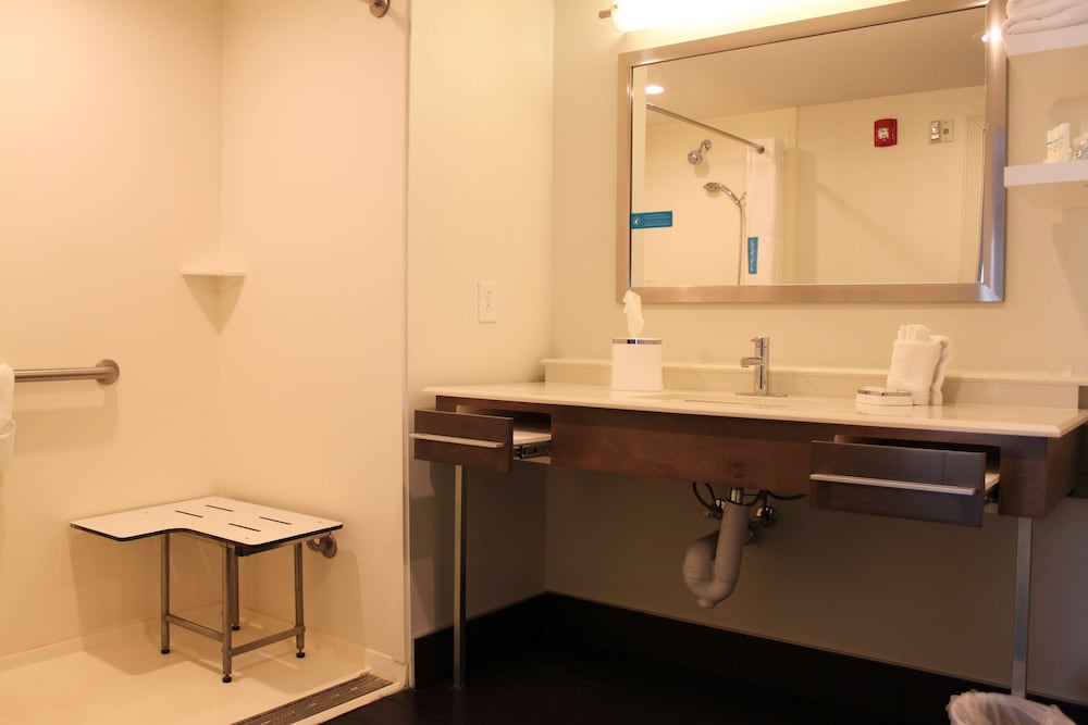 Hampton Inn Bainbridge - photo 22