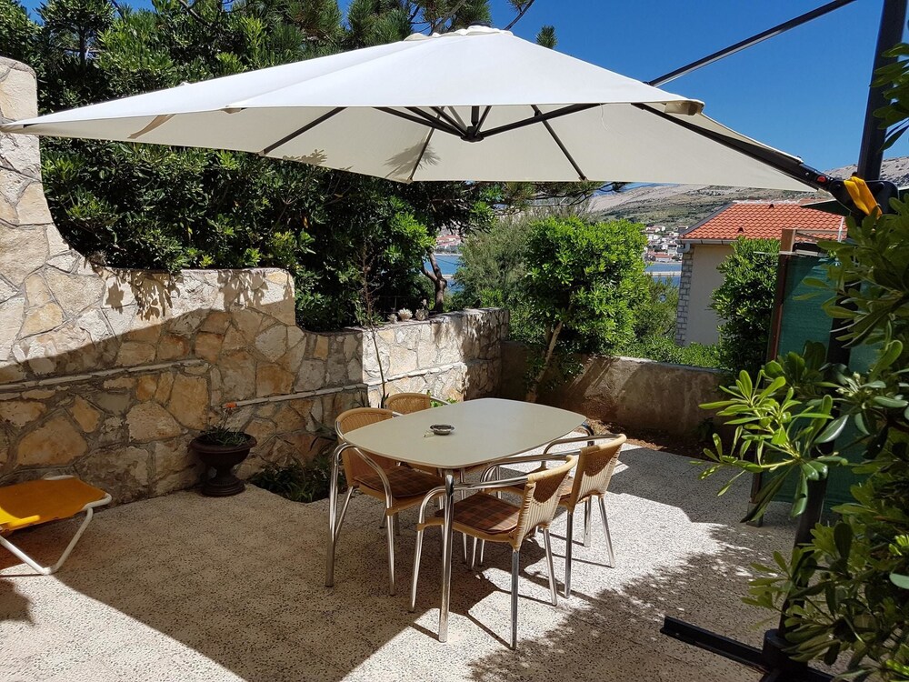 Modern apartment with sea view in Pag 40 sqm — 4-Star Luxury Hotel in Pag, Croatia