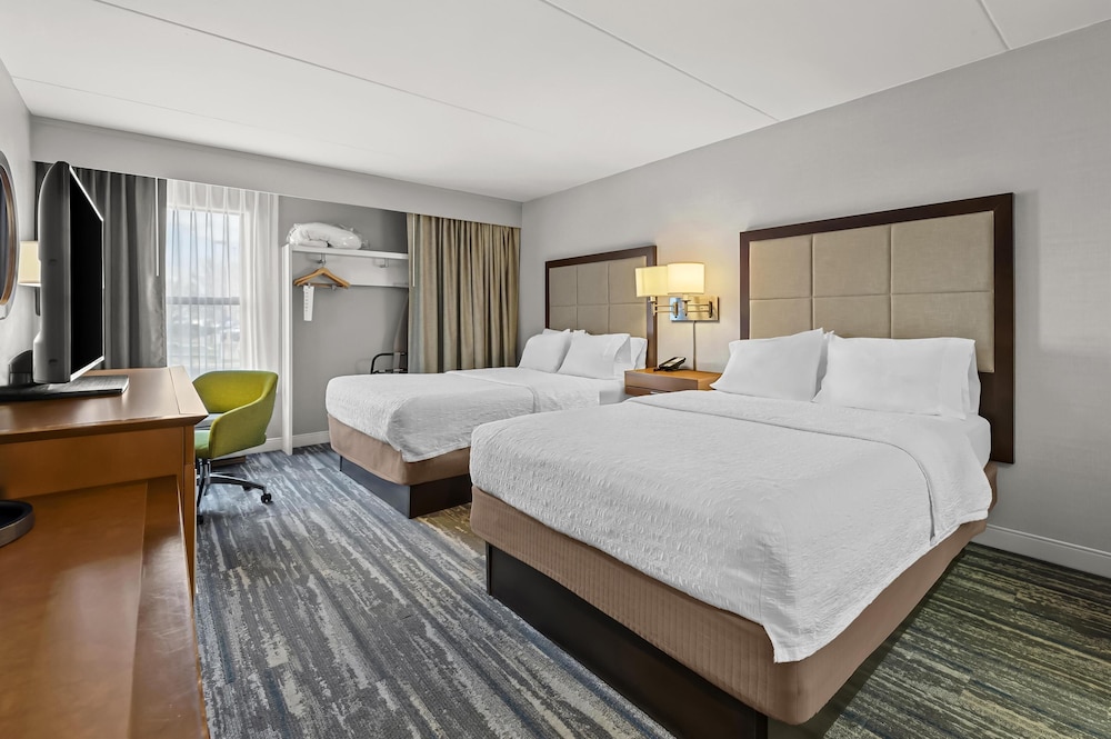 Hampton Inn Toledo South Maumee - photo 12