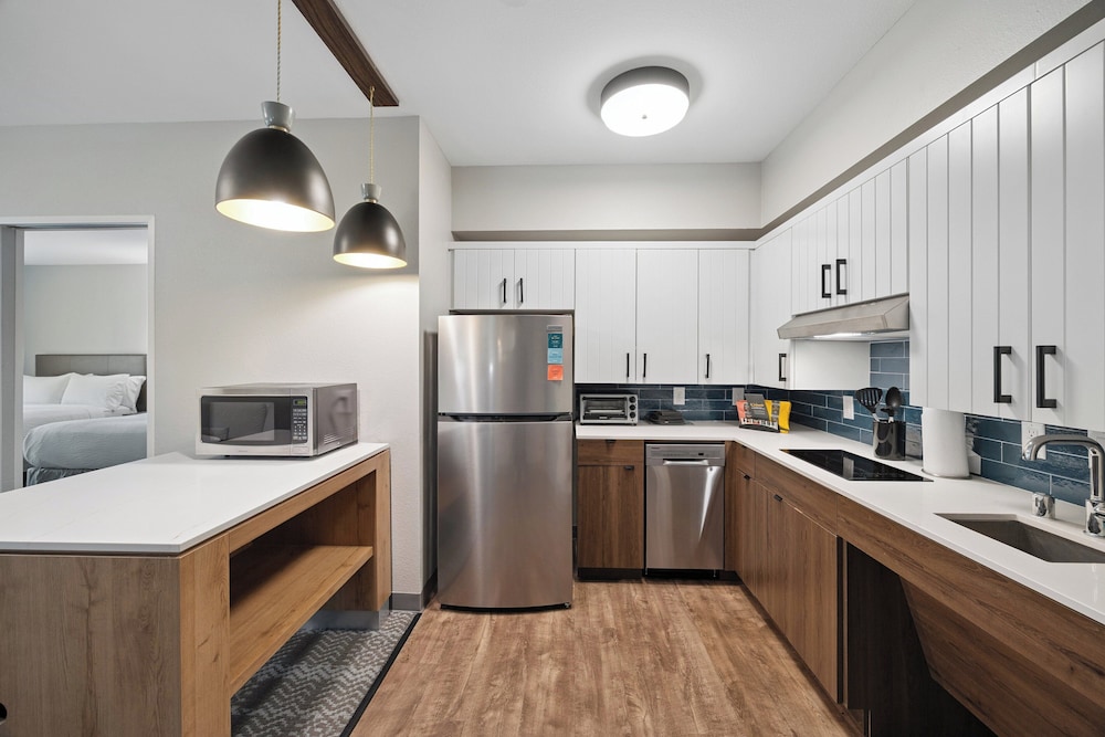 Staybridge Suites Sacramento Woodland - photo 60