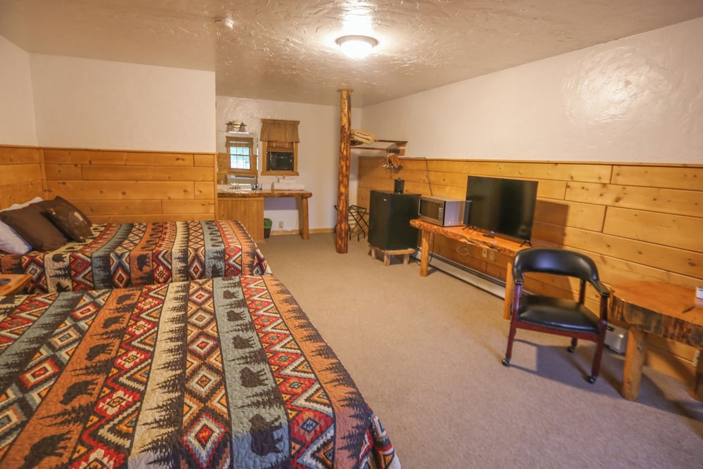Chinook Winds Motel - photo 65