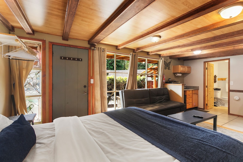 Robinhood Village Resort - photo 11