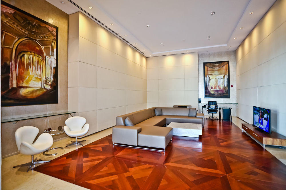 One Broadway Luxury Suites Downtown - photo 38