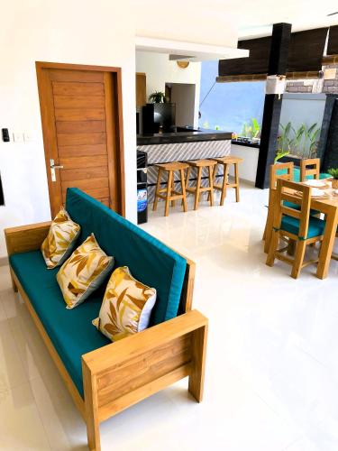 Villa Solas Legian — 4-Star Luxury Hotel in Legian, Indonesia