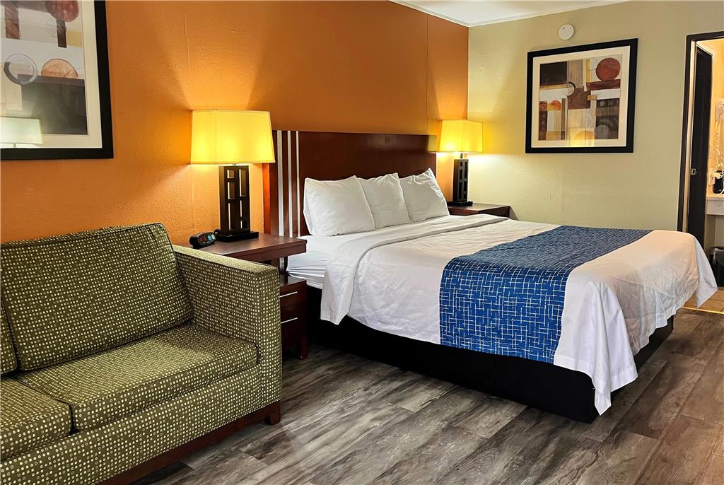 Travelodge by Wyndham Seymour - photo 12