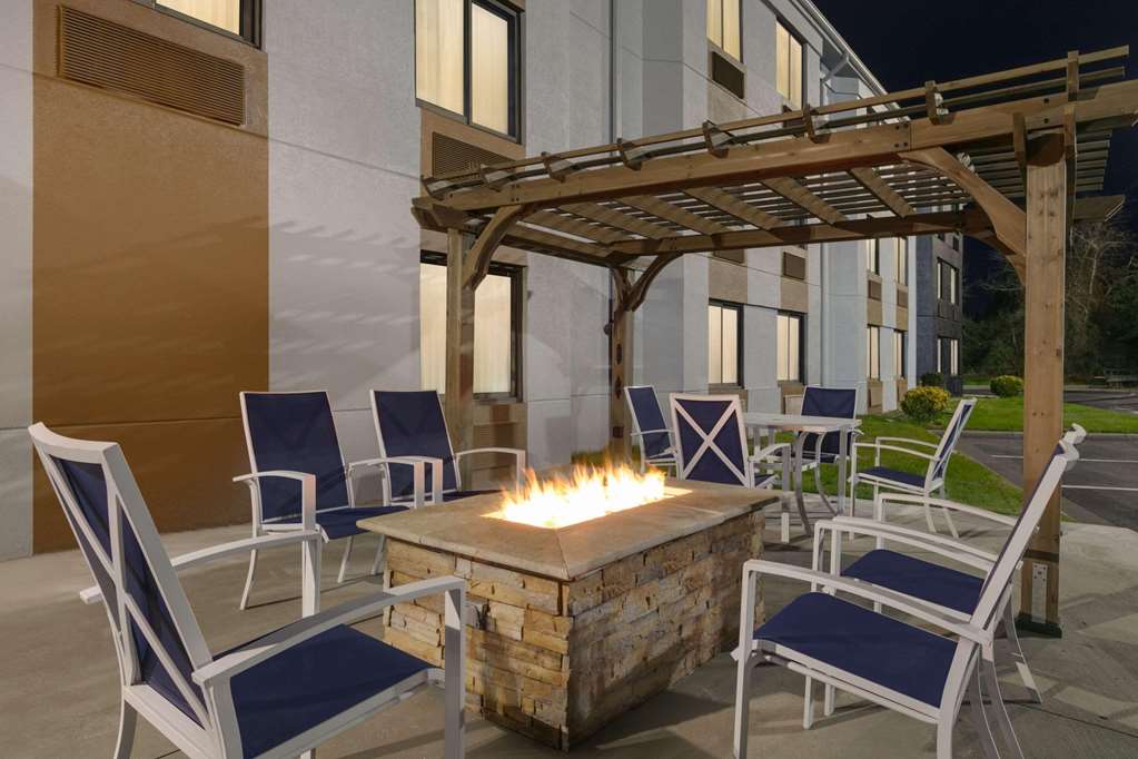 Country Inn & Suites by Radisson Roanoke Rapids NC - photo 26