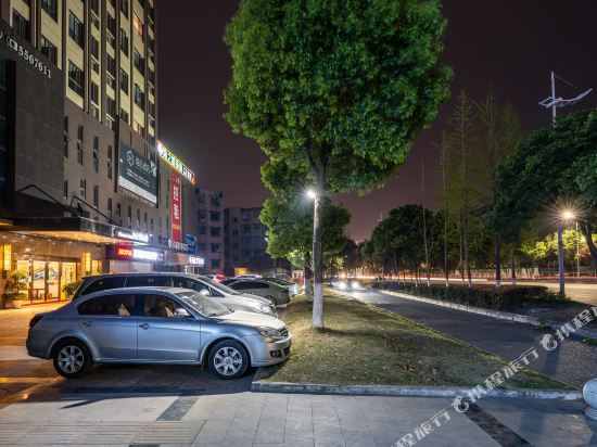 Helen Hotel - last minute hotel in Luocheng