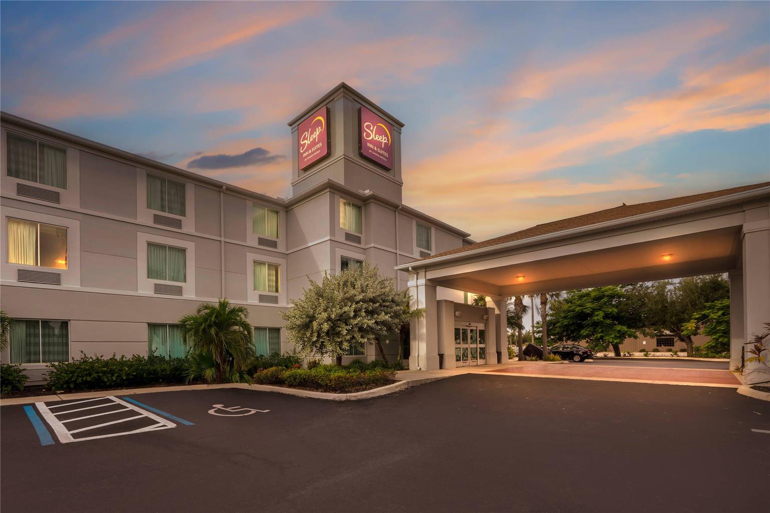 Sleep Inn & Suites Port Charlotte Punta Gorda - photo 4