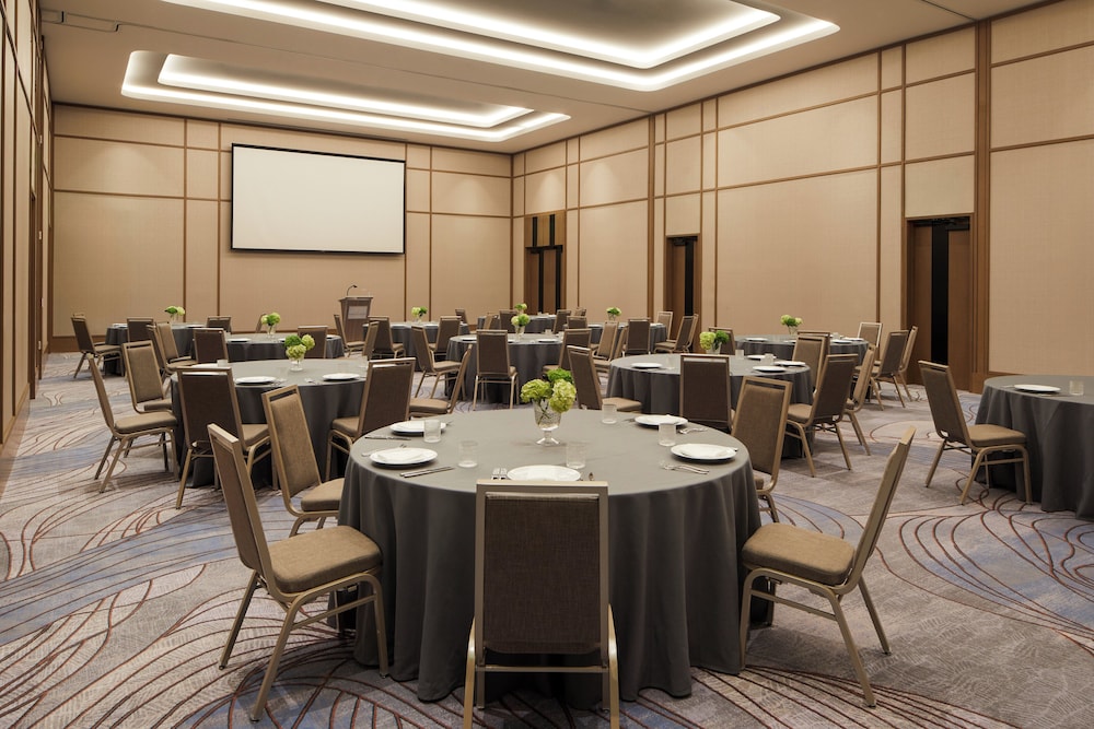 Intercontinental Hotels Seattle Bellevue By IHG - photo 75