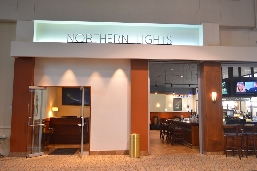 North Baltimore Plaza Hotel - photo 35