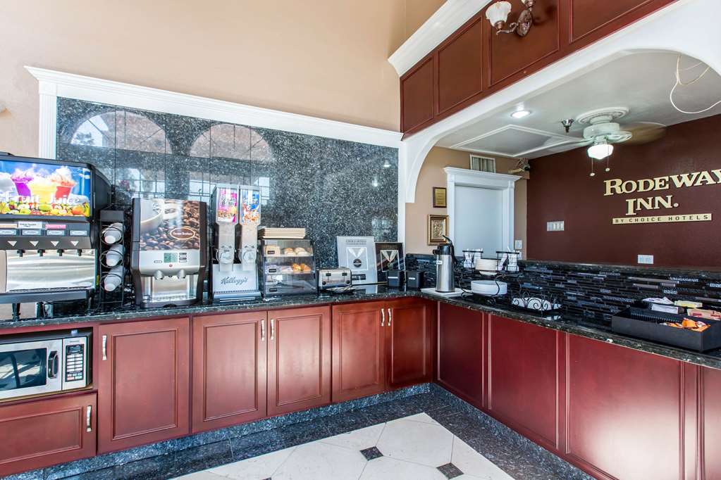 Rodeway Inn Cypress Buena Park - photo 25