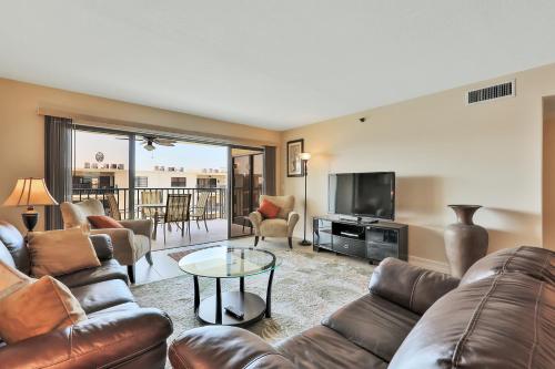 Golden Shores 603 — 4-Star Luxury Hotel in Indian Shores, United States