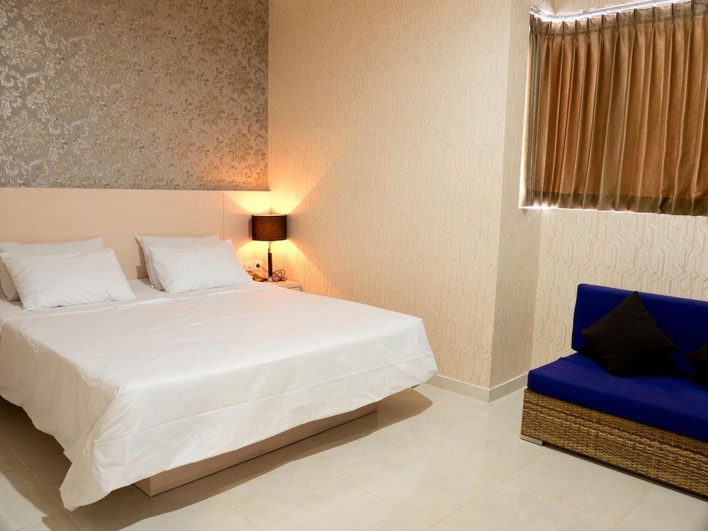 Swk 95 Hotel - last minute hotel in Surabaya
