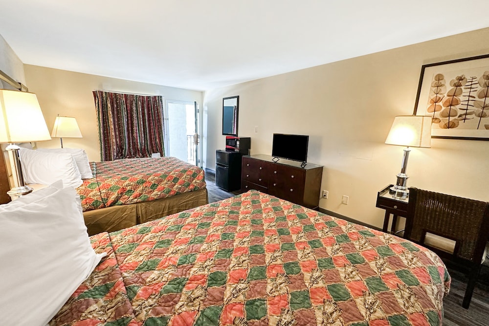 Executive Inn Ridgeway I 77 - photo 18