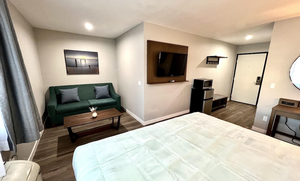 Lincoln Inn - photo 12