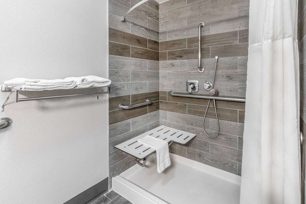 Days Inn by Wyndham Lamar - photo 18